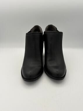 Women’s Eüro Soft Size 8 Black Leather Ankle Boots